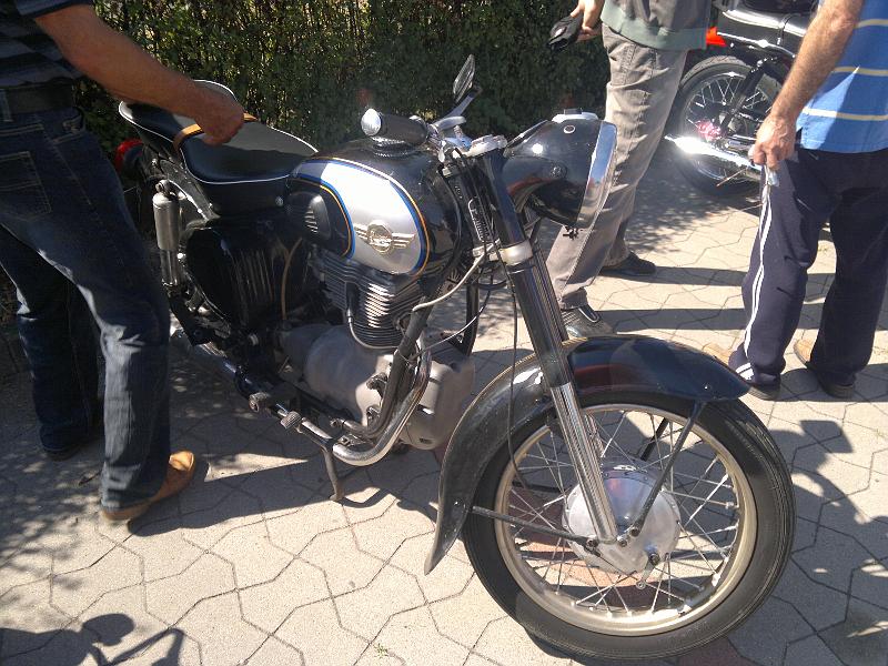 201109112836.jpg