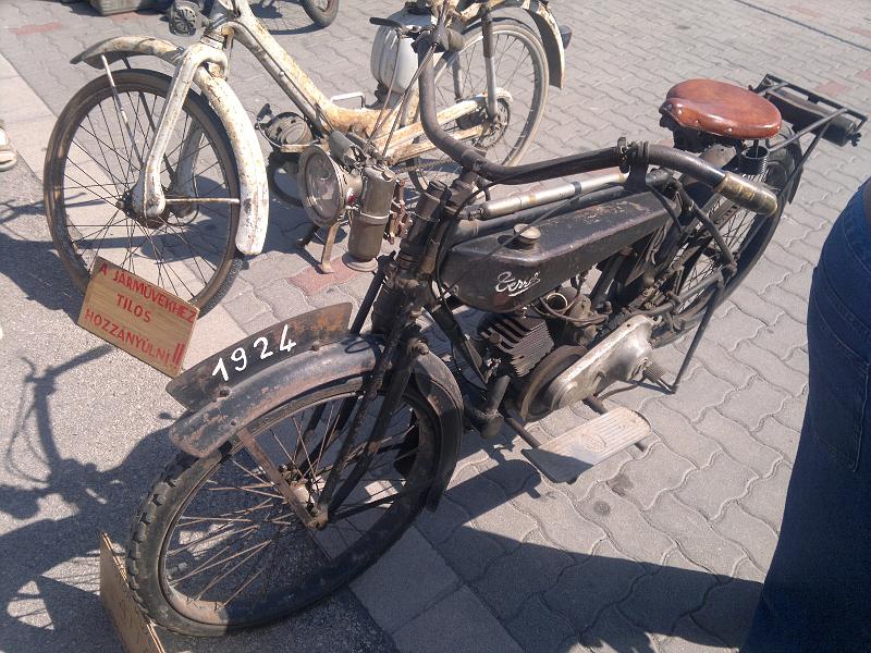 201106121370.jpg
